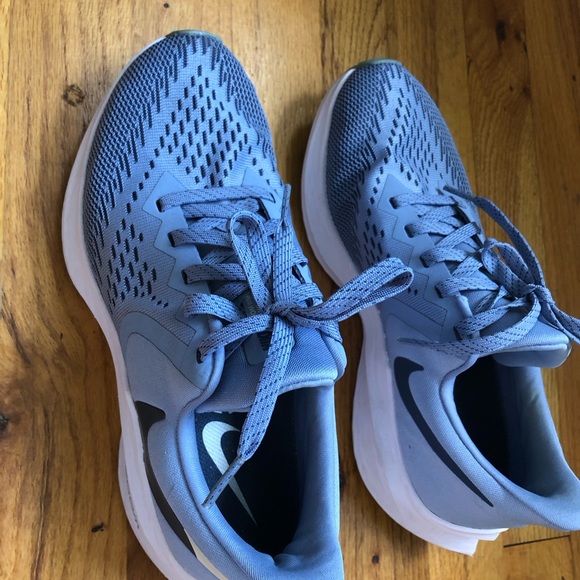 NIKE ZOOM WINFLO 6 LIGHTWEIGHT RUNNING SHOE - Picture 2 of 8